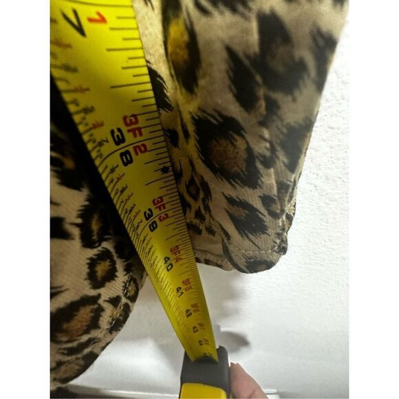 BCBG Maxazria Bohemian Cheetah Print Wrap Dress Size M - Picture 5 of 16